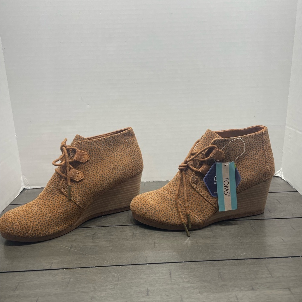 Toms New Women’s Size 8.5. Shoes Kala Wedge Bootie Ortholite Mini Cheetah Suede - Picture 3 of 11